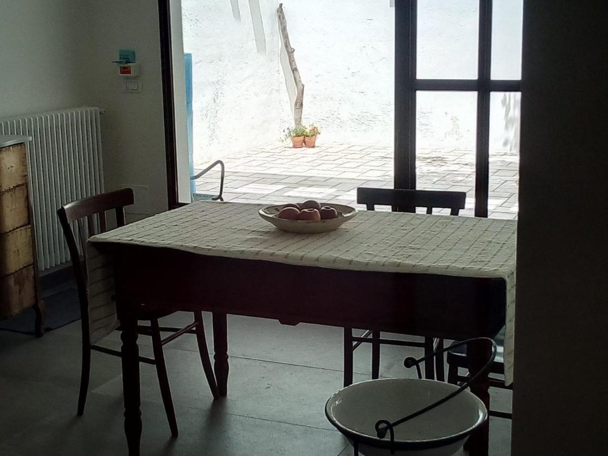 カストリニャーノ・デル・カーポ Cortile Calinea Bed & Breakfast エクステリア 写真