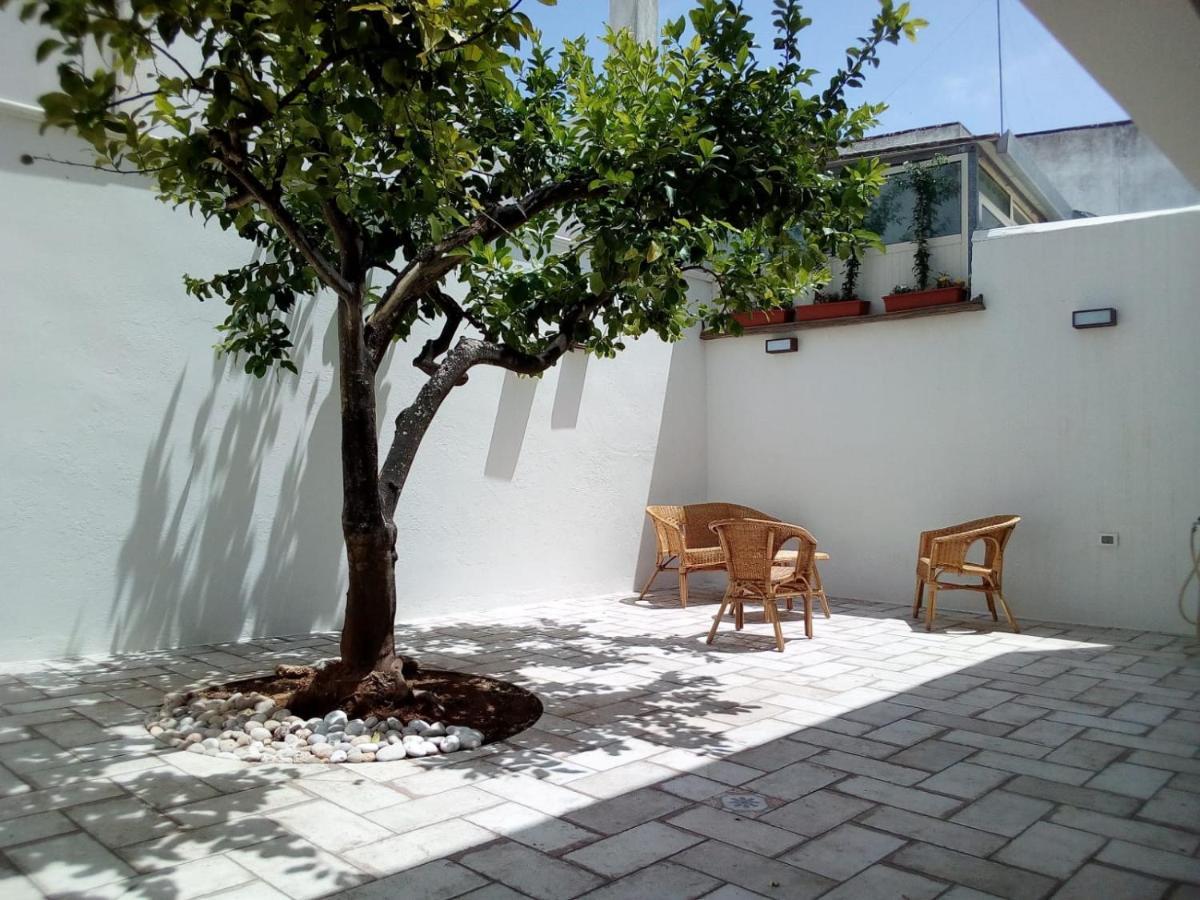 カストリニャーノ・デル・カーポ Cortile Calinea Bed & Breakfast エクステリア 写真