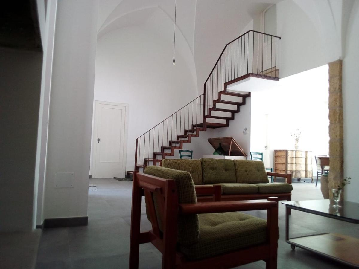 カストリニャーノ・デル・カーポ Cortile Calinea Bed & Breakfast エクステリア 写真