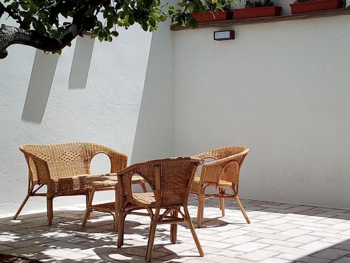 カストリニャーノ・デル・カーポ Cortile Calinea Bed & Breakfast エクステリア 写真
