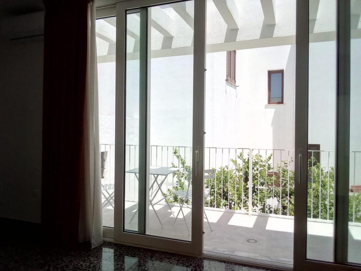 カストリニャーノ・デル・カーポ Cortile Calinea Bed & Breakfast エクステリア 写真