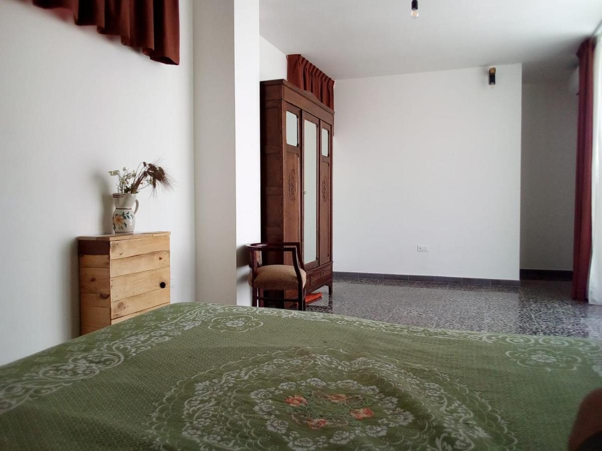 カストリニャーノ・デル・カーポ Cortile Calinea Bed & Breakfast エクステリア 写真